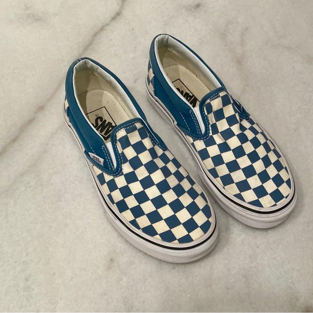 Vans Classic Slip-On Checkerboard in Corsair/True White